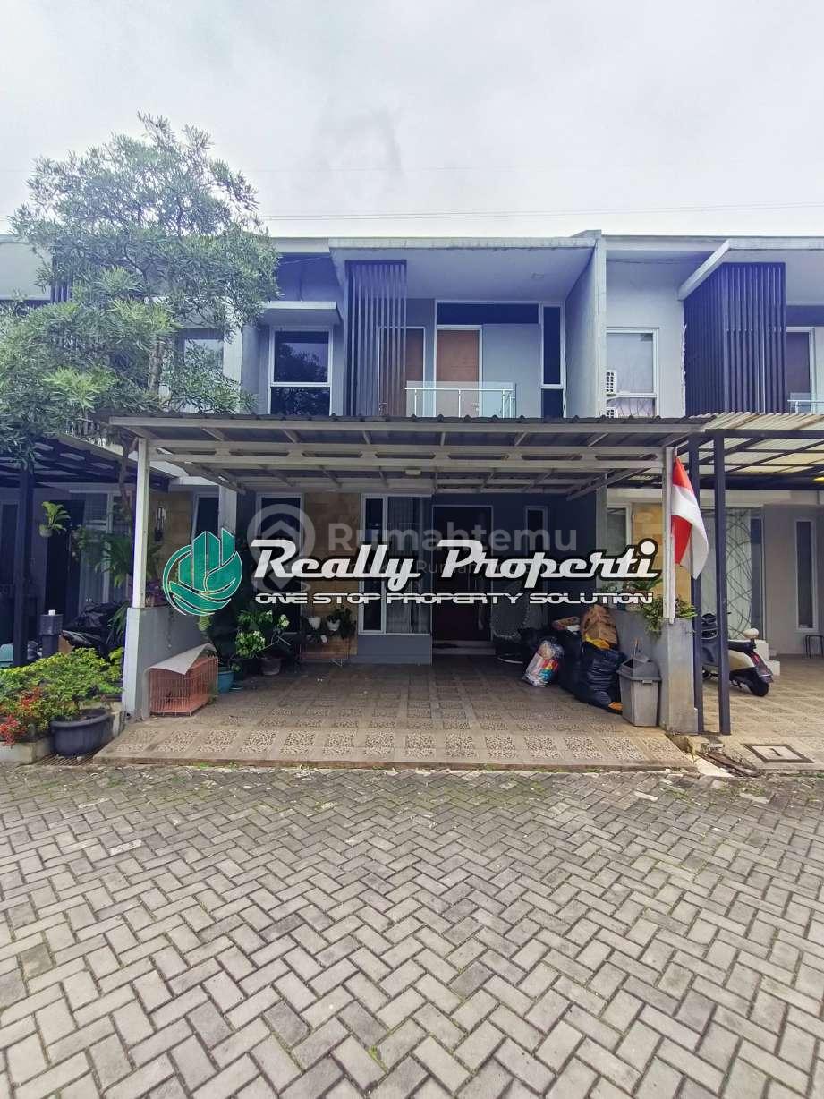  Rumah 2 Lantai Semi Furnished Strategis Dekat Pintu Tol JORR Jatiwarna Bekasi 