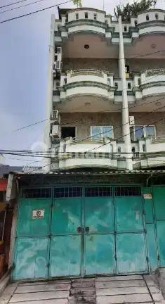 Ruko Kost Aktif Tambora Jakbar !! 4,5 Lantai SHM, Terisi 7 Kamar Jual Hanya 3.5M Nego Sampai Deal !!
