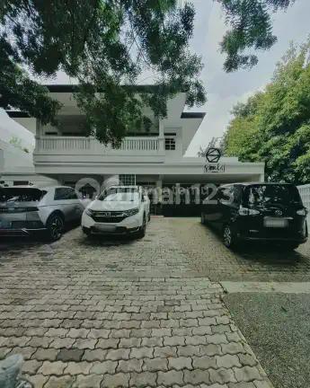 Rumah Model Cafe Full Atas Bawah di Area Premium Pondok Indah