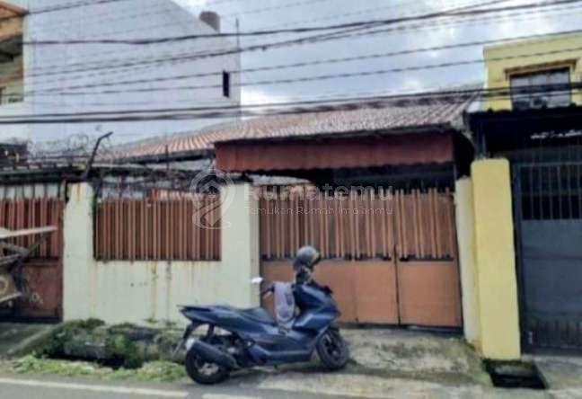 Rumah di Jl Kalibaru Kramat Jakarta Pusat