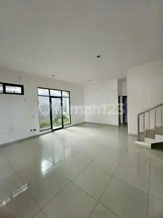 Dijual Superrr Murah (tidak Ada Lawan) Townhouse Veteran Raya Jakarta Selatan