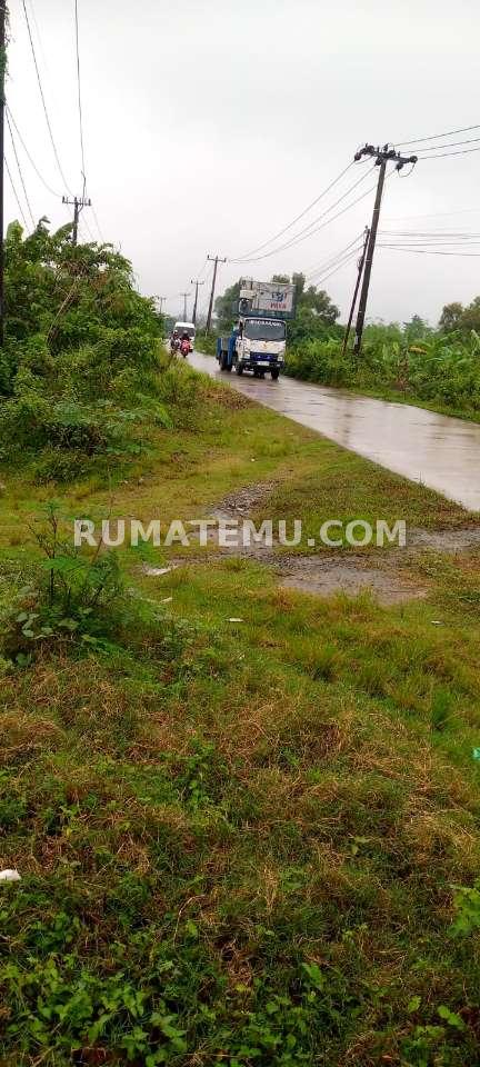 Dijual lahan Zona Industri di Lokasi Strategis Nempel Jalan Kabupaten Bekasi SerangBaru, Cibarusah, Kabupaten Cikarang , Dekat kawasan Industri GIIC & Exit Pintu Toll Japex 2 :