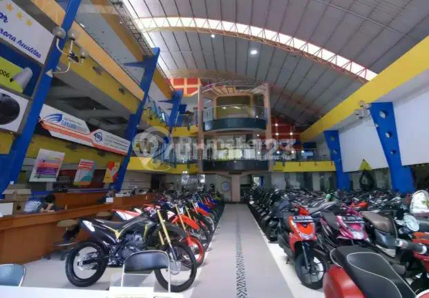 Dijual Gudang Showroom Di Daerah Ciateul Ibu Inggit Pusat Kota Bandung. Yuk Klik Iklan Ini Dulu