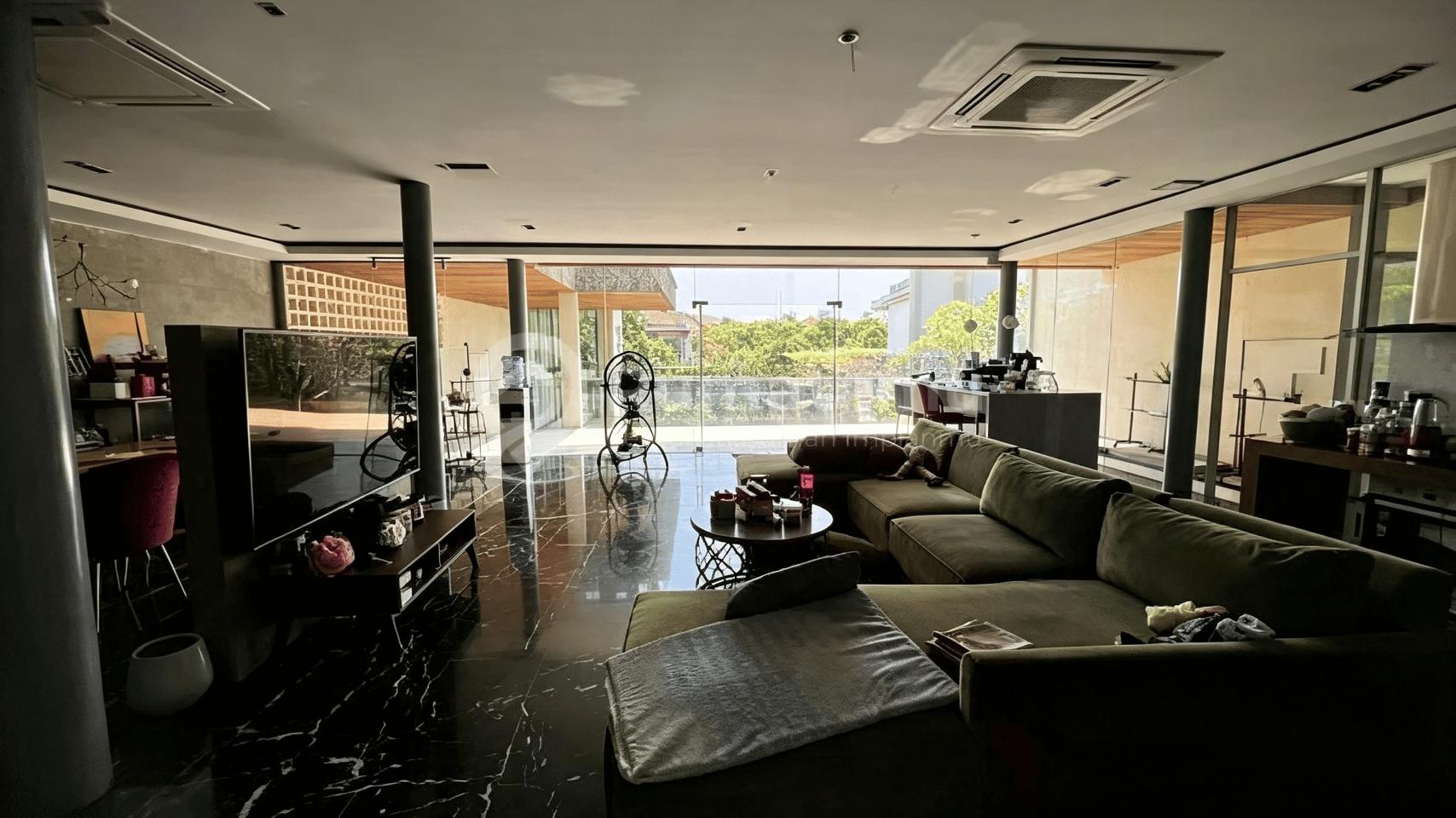 Rumah 6 Lantai Super Lux di Komplek Perdagangan Bintaro