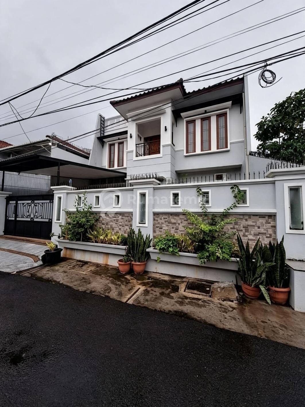 Dijual Rumah di Perumahan dekat Ciplaz Mall, Klender Bulak Duren Sawit, Jakarta Timur
