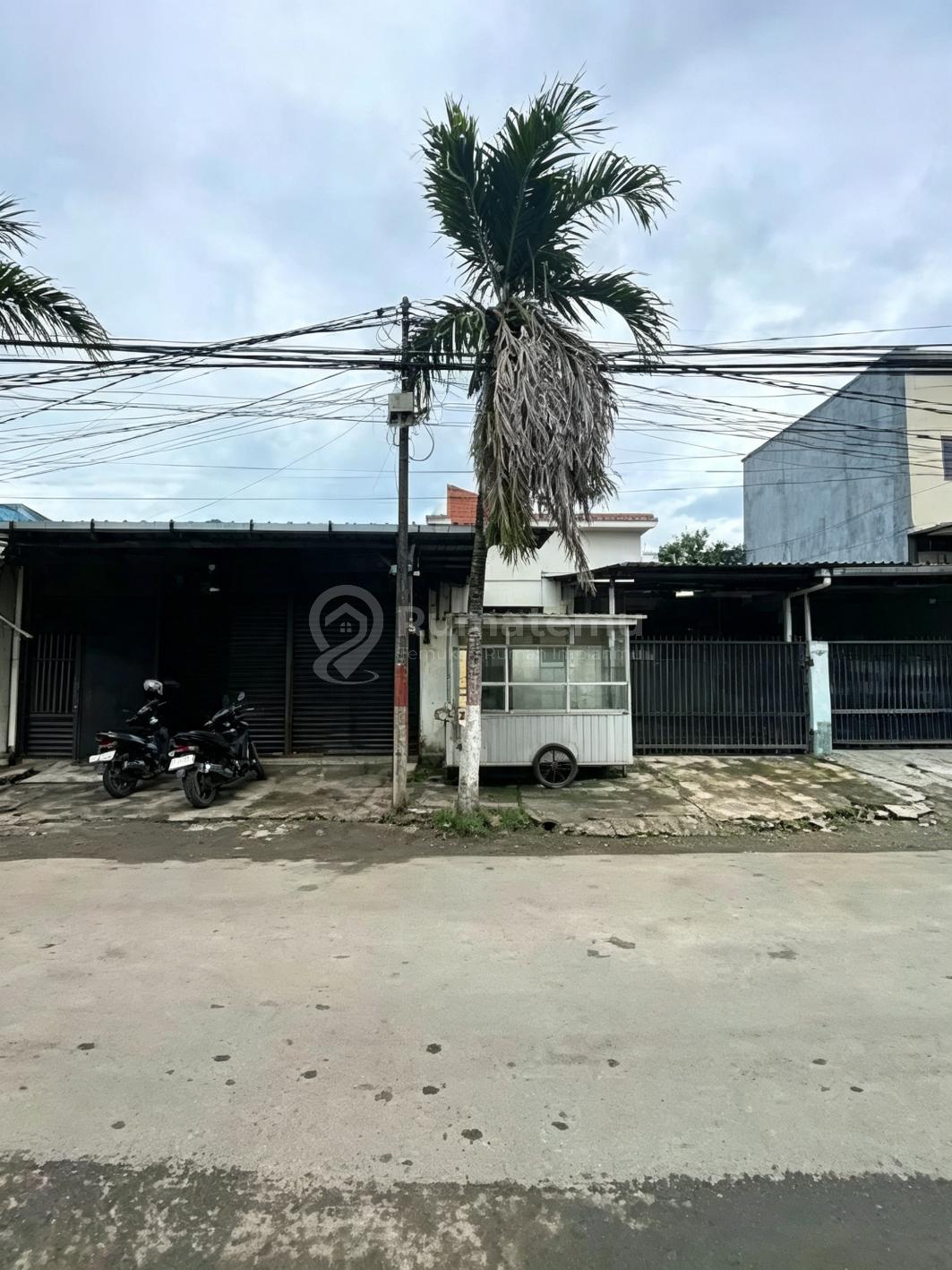 Rumah Usaha dan Kantor Selangkah ke Stasiun LRT Cikunir Bekasi