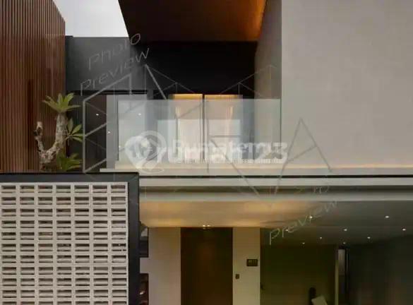 Rumah 2 Lantai Baru Sangat Cantik Mewah Dan Menawan Full Furnished Taman Giriloka Bsd