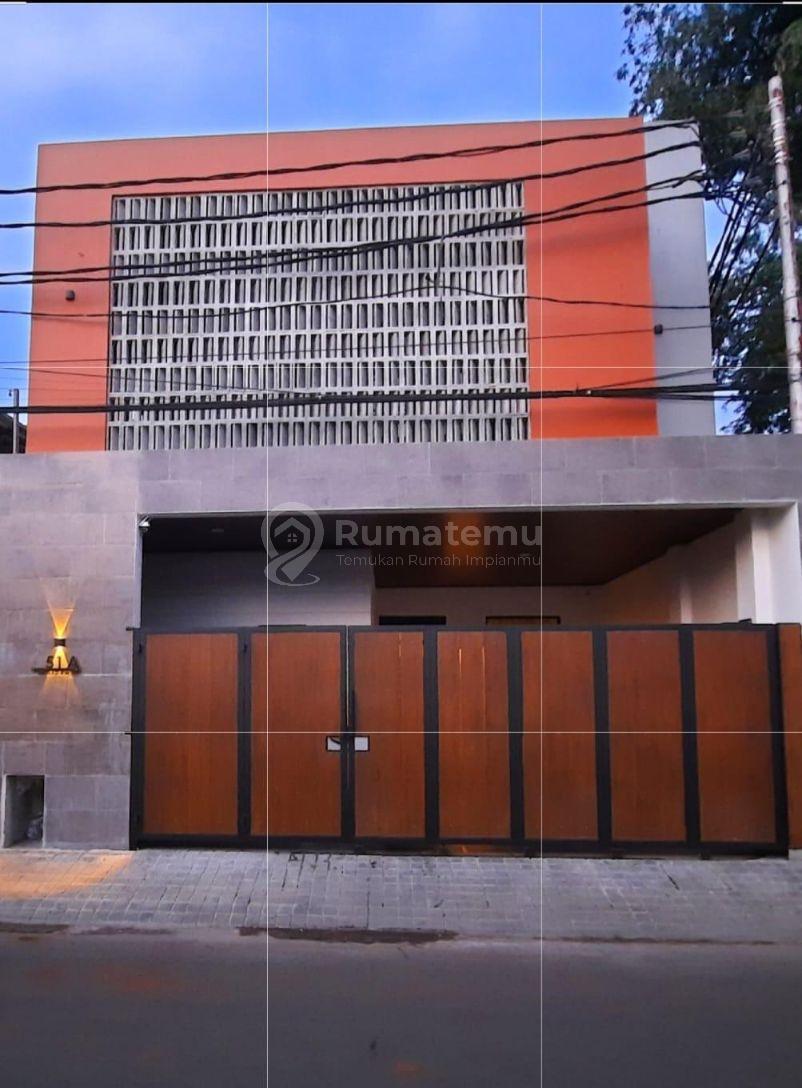 Rumah nyaman di Joglo 