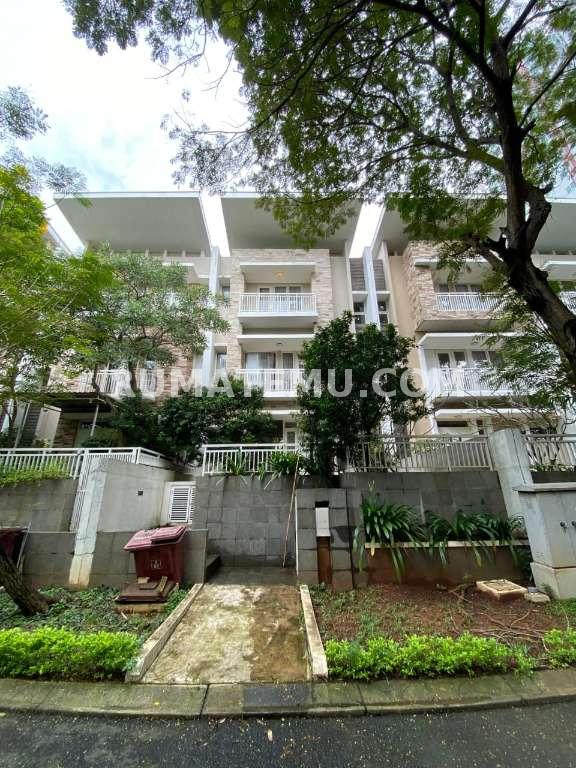 Rumah Mewah 3 Lantai Dalam Cluster Eksklusif Sherwood Garden, Kelapa Gading