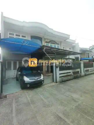 Rumah Bagus Tanah Luas Lingkungan Private Di Jatiwaringin Bekasi