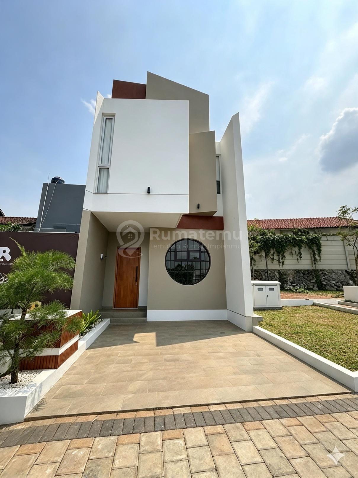 Dijual Rumah Baru Berada di Cluster Area Ciputat Dekat Halte Busway