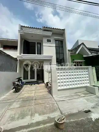 Rumah 2 Lantai di Nusaloka Bsd City Tangerang Selatan