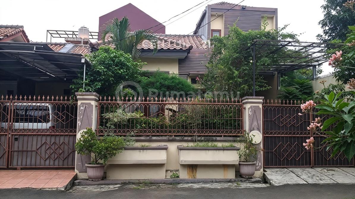 Dijual Rumah Siap Huni Strategis Dalam Komplek Dekat Halte Busway Ciledug