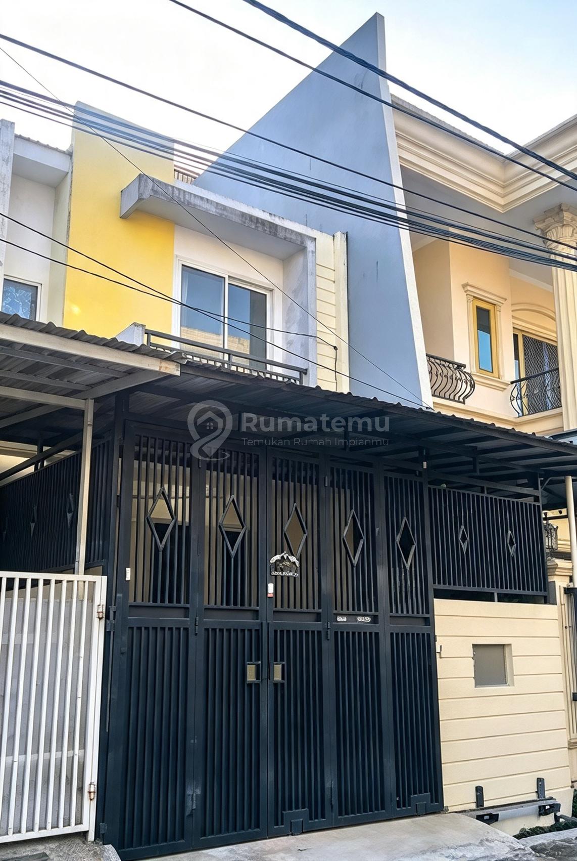 Dijual Rumah 2 Lantai Bebas Banjir Uda SHM 3+1 Kmr di Kalideres Permai