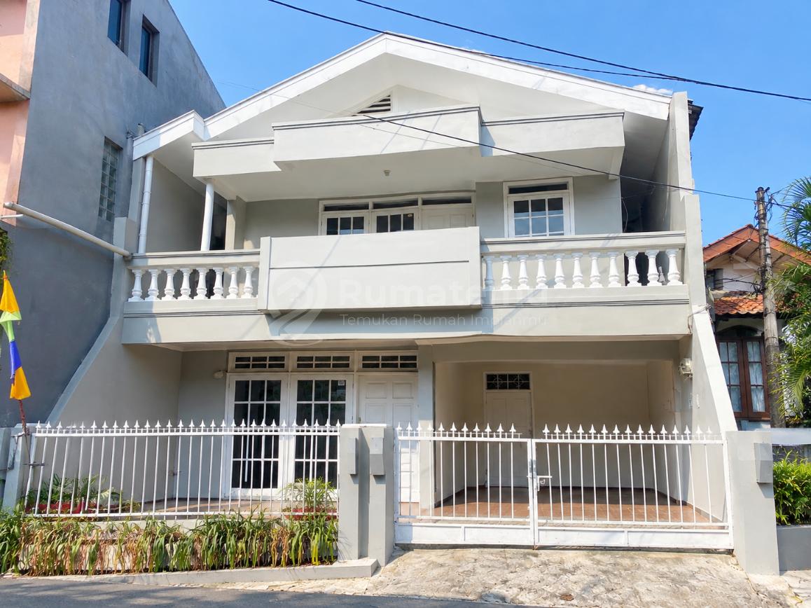 RUMAH KEMANGGISAN TERAWAT HARGA BERSAHABAT JAKARTA BARAT