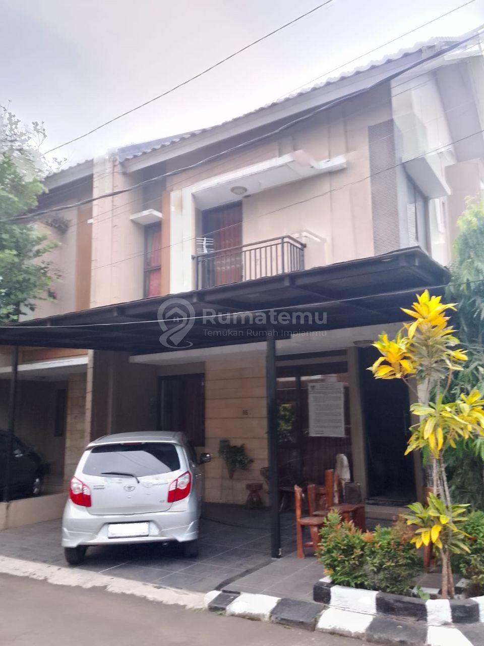 Rumah siap huni n rapi n bagus di PALMA Residence Ceger Bambu APUS Jakarta Timur. 