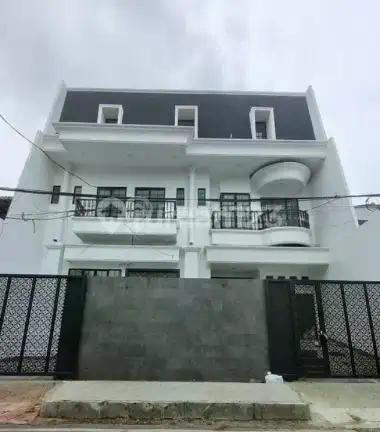 Tomang[Rumah]: Brand New, Hdp Selatan - Mewah Bagus-Pinggir Jln