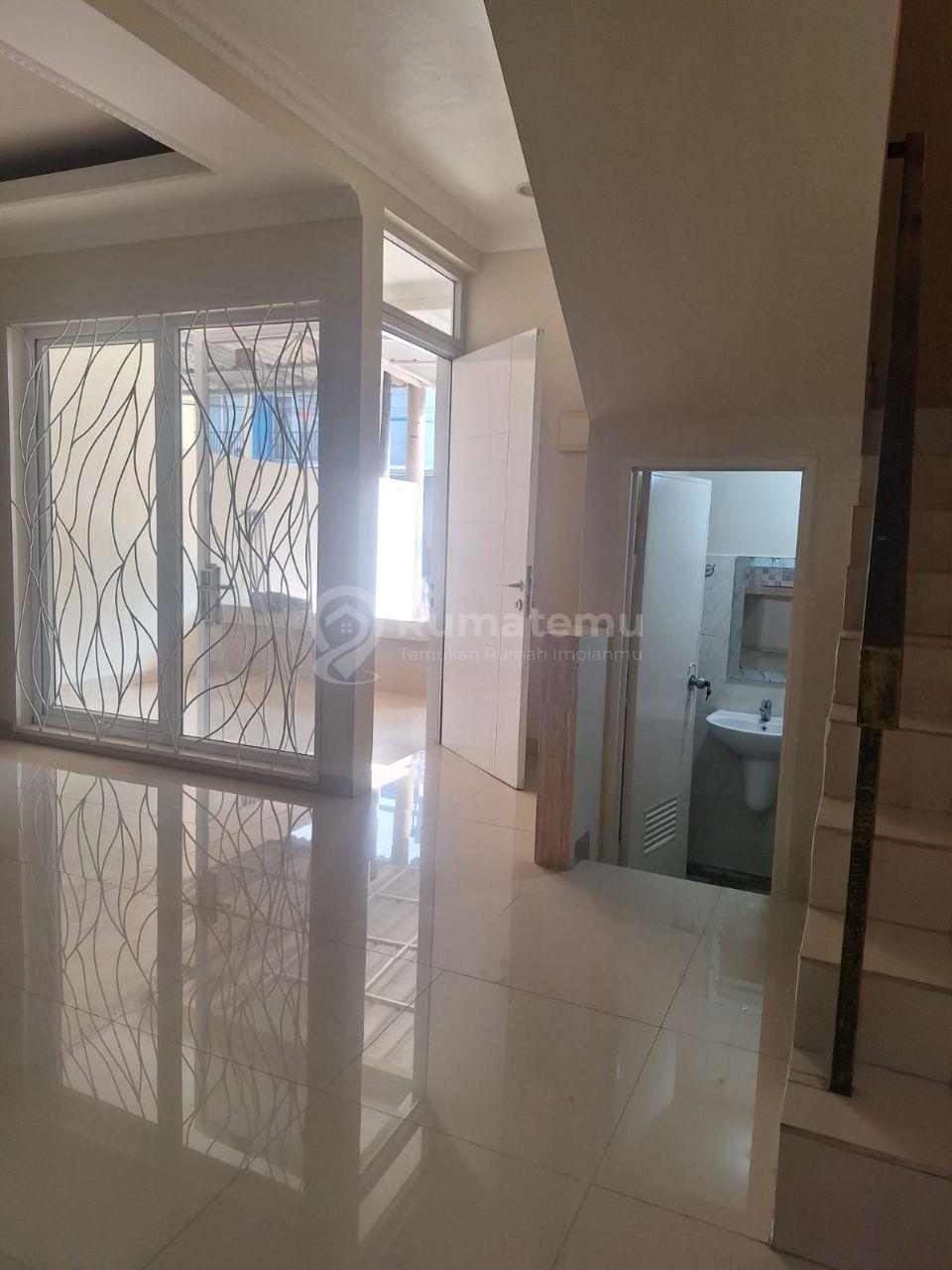DIJUAL RUMAH GOLDEN PALM RESIDENCES BLOK G3 – JAKARTA BARAT