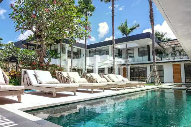 Ready For Rent 5 B R Beautyfull And Luxury Villa In Canggu Bali
