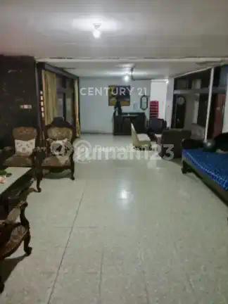 Rumah Lama Pejaten Akses Jalan Lebar