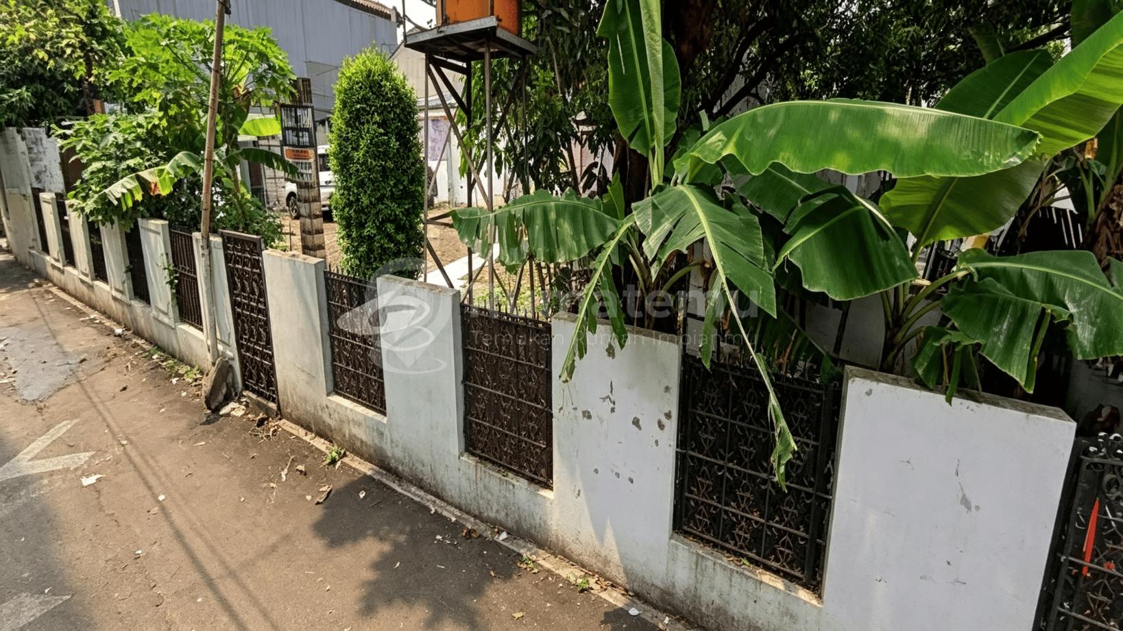 Jual tanah cocok untuk dijadikan rumah / tempat usaha di Cilandak, Jakarta Selatan