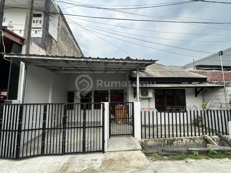Dijual Rumah Lokasi Strategis Lebar 14 Dalam Komplek di Pondok Ungu Bekasi Murah Furnished
