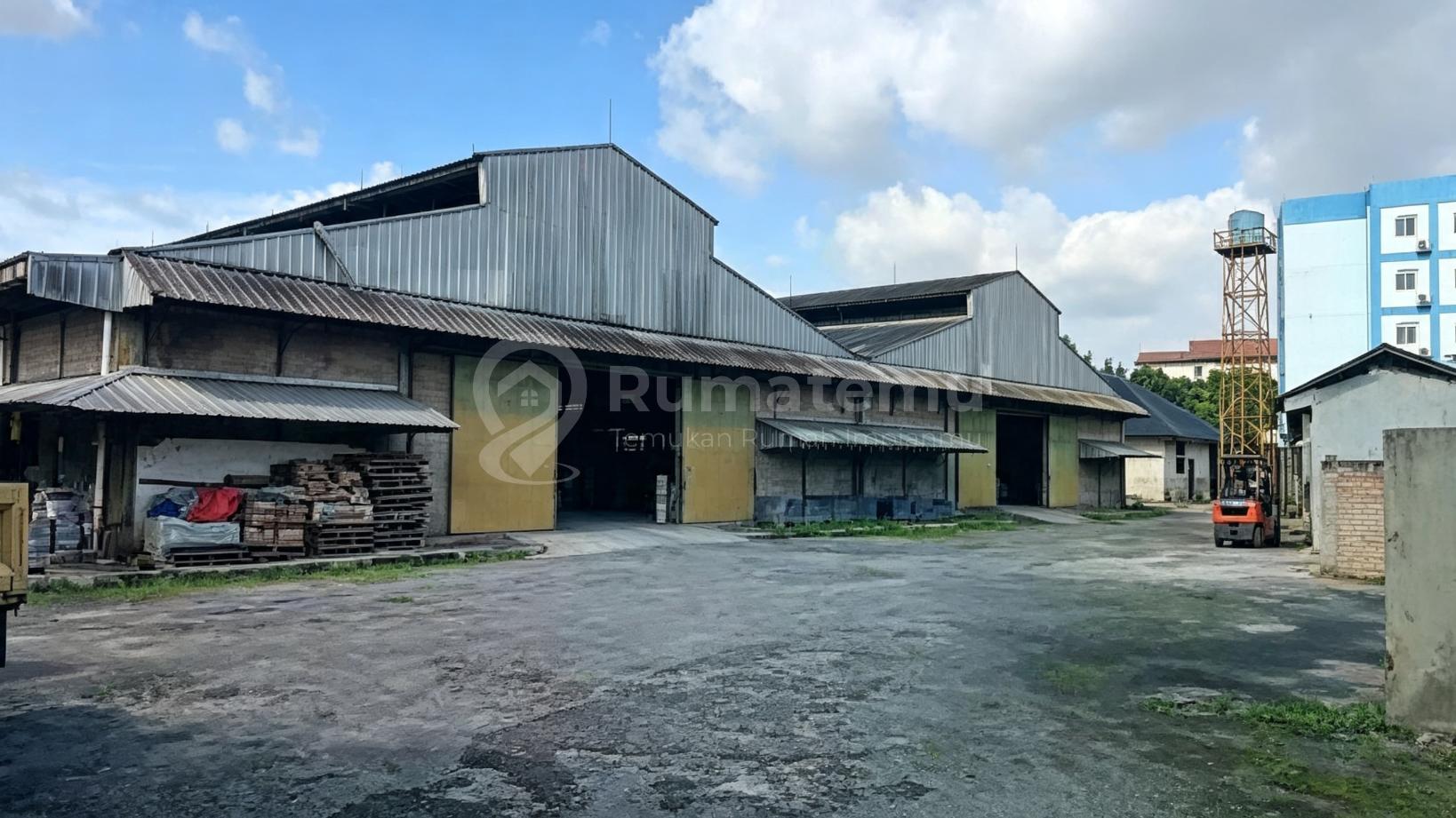 Cibitung [Tanah dan Bangunan]: Arah Kawasan Industri Mm2100-4 Ha