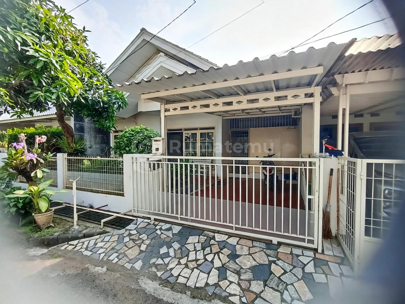 Dijual Rumah Bagus Unfurnish Dengan Lokasi Strategis Di Bumi Bintaro Permai