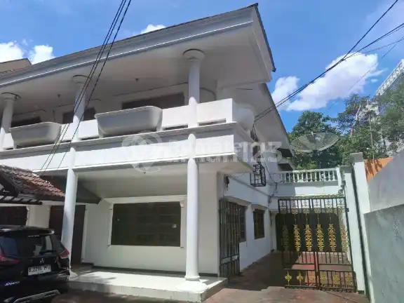 Dijual/Disewakan Rumah Mewah Cikini Jakpus !! Dimensi 20X50m Cocok untuk Kedutaan, Jual Hanya 95M !!