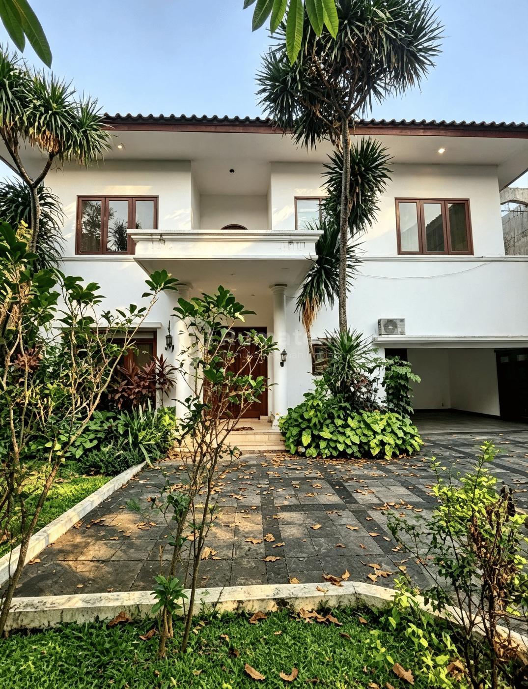 Dijual Rumah Mewah Dibawah Harga Pasar Lokasi Kemang Jakarta Selatan
