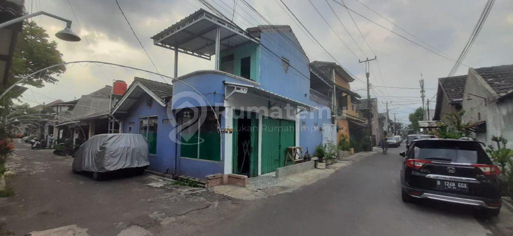 DI JUAL RUMAH BISA UNTUK USAHA POSISI HOOK