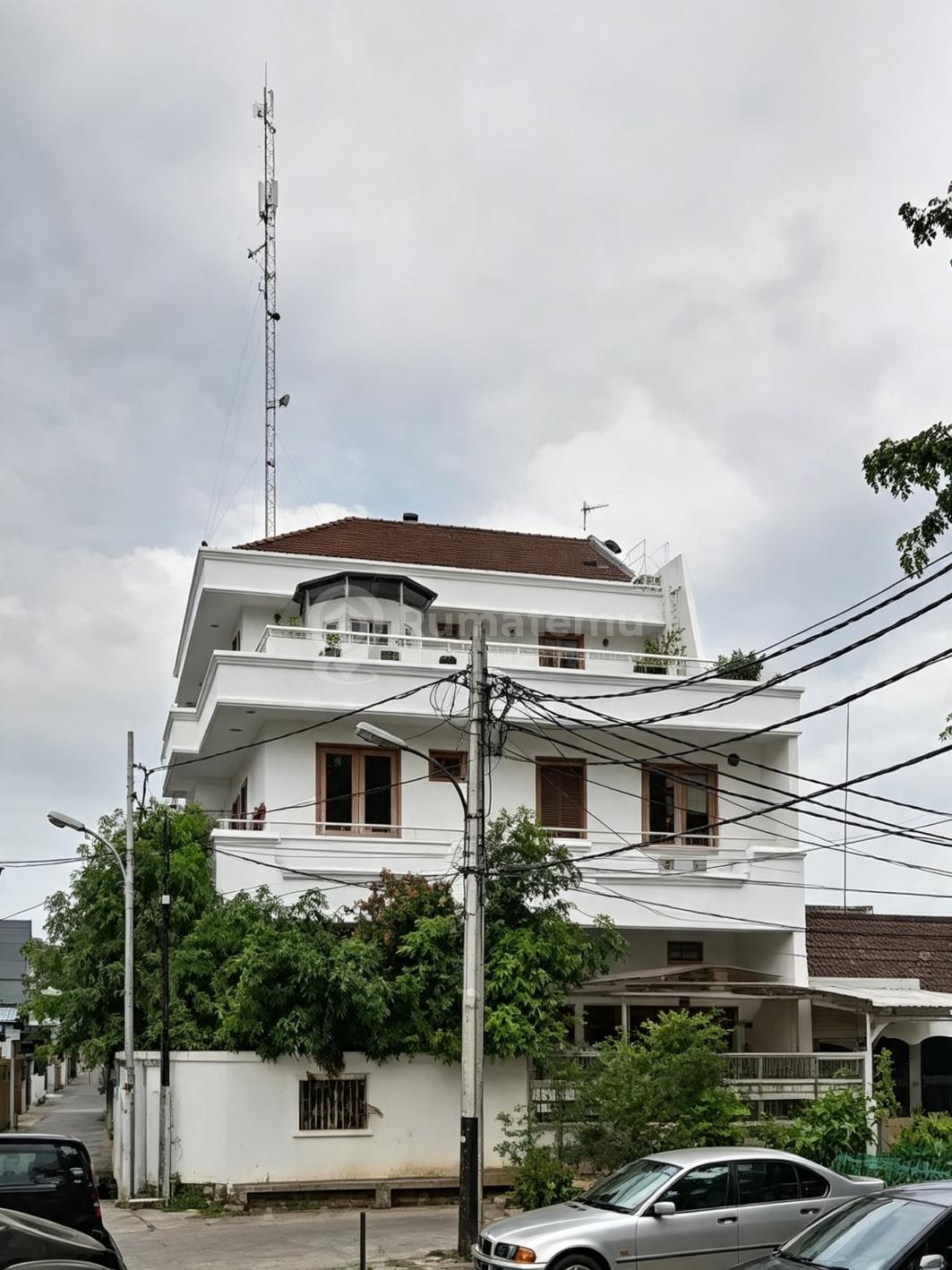 Dijual Rumah 3 Lantai Di Sunter Hijau Jak Ut
