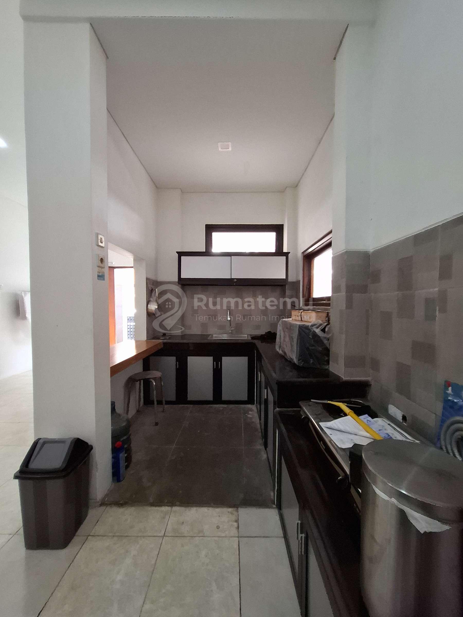 Rumah 2 lantai perumahan taman kuantan sendangadi mlati sleman yogyakarta