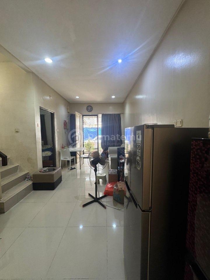 Rumah 2 Lantai Golf Lake Residence Bisa KPR