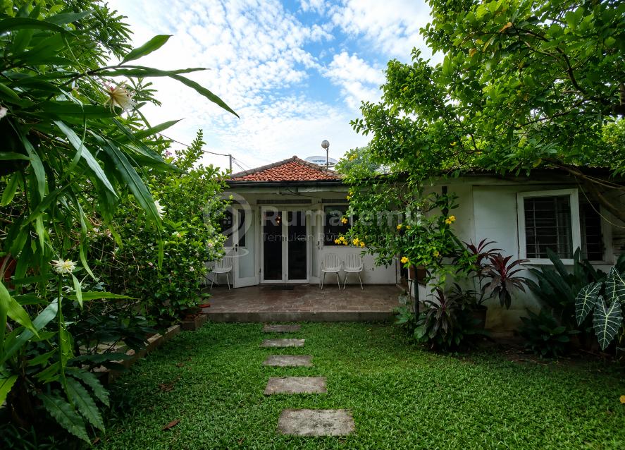 Rumah Asri, Sejuk, Strategis diLenteng Agung, pasar minggu lokasi strategis