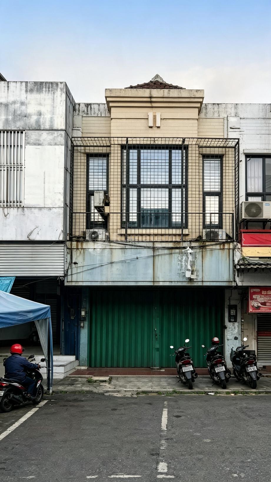 Jual Njop ruko cocok untuk kantor berada di pinggir jalan di Hibrida Raya, Pegangsaan Dua, Kelapa Gading
