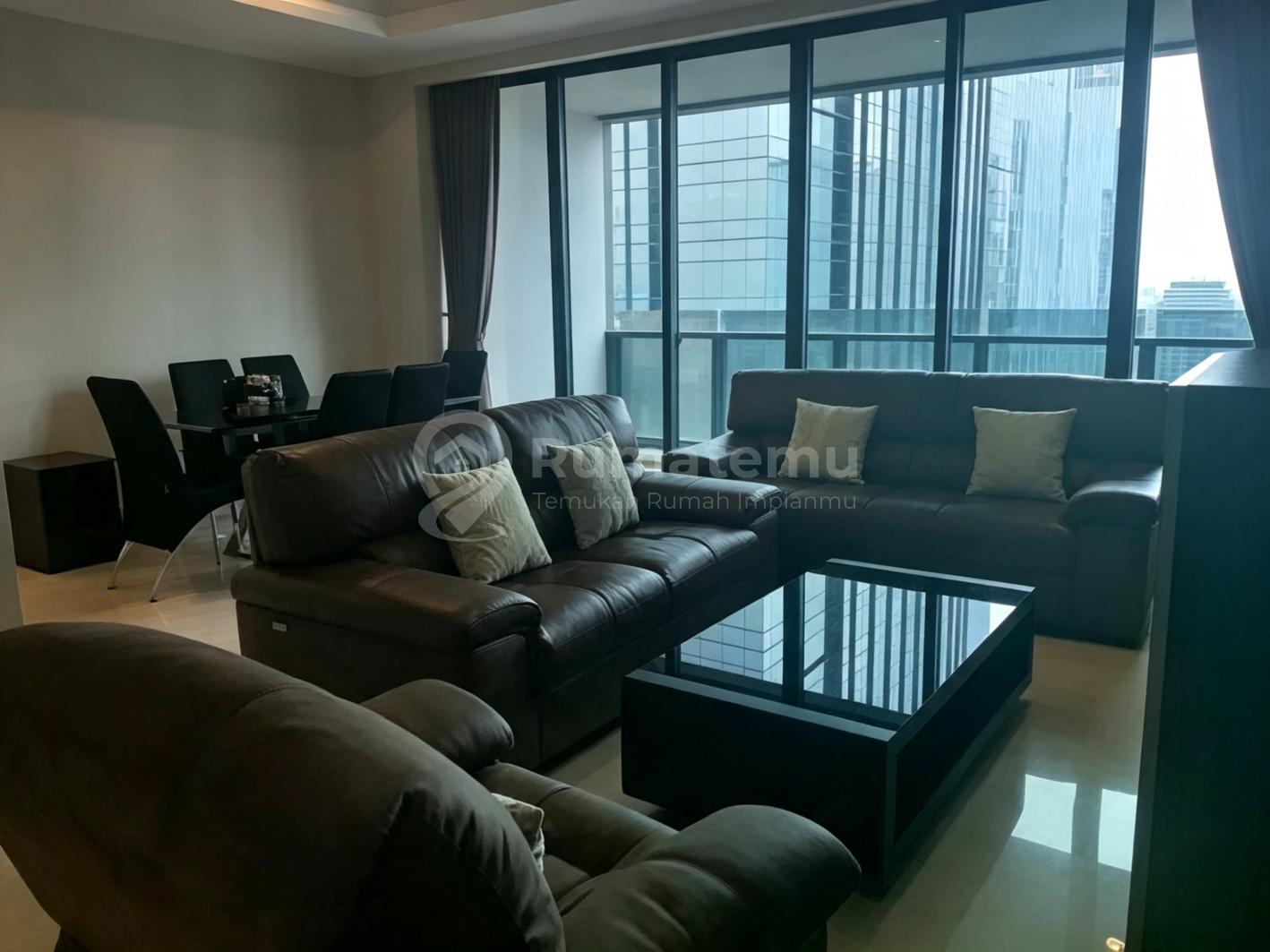 Disewakan Unit 3 BR Furnished di District 8 Senopati