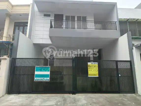 Dijual Rumah Moderen Jalan Pengukiran, Pekojan - Jakarta Barat