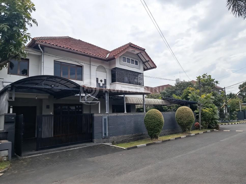 Dijual Rumah Hook 2 Lantai Turun Harga Mekar Wangi Bandung Lt 336/248M²