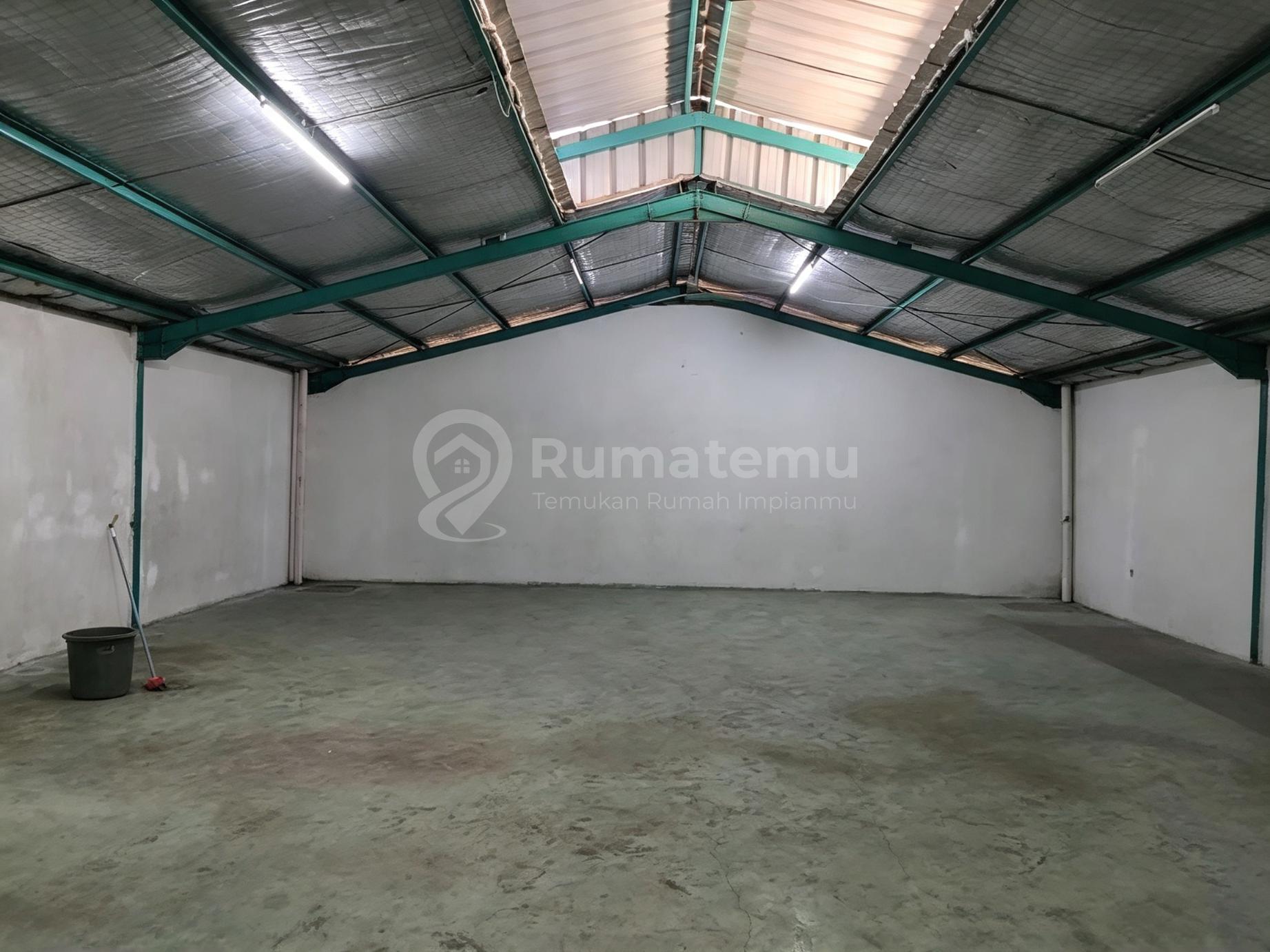 Disewakan Gudang Daan Mogot Bagus Rapi Siap Pakai
