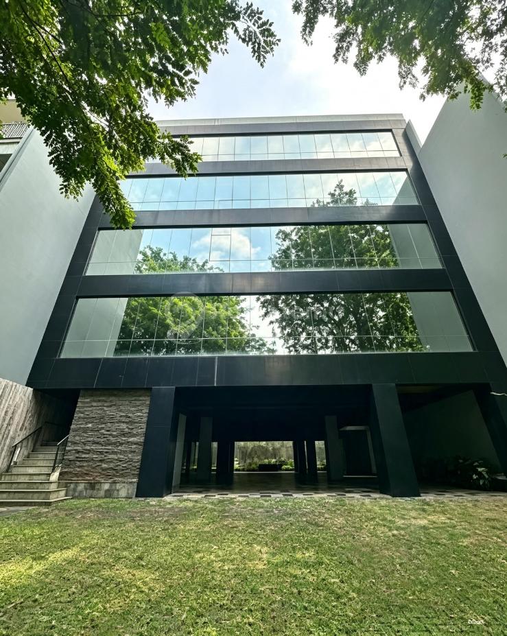 Gedung Kantor Kebon Sirih Dekat Thamrin Jakpus
