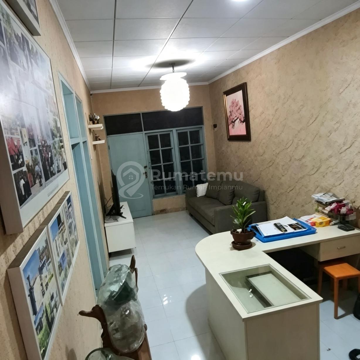 JUAL/SEWA RUMAH CANTIK STRATEGIS KOPYOR BARAT KELAPA GADING 