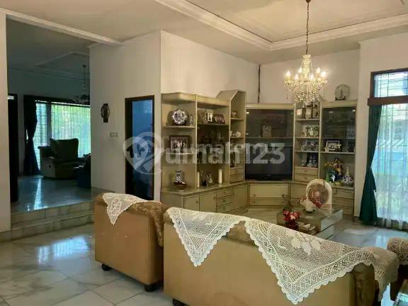 Puri Indah [Rumah] : Hadap Selatan Timur-Hitung Harga Tanah Saja