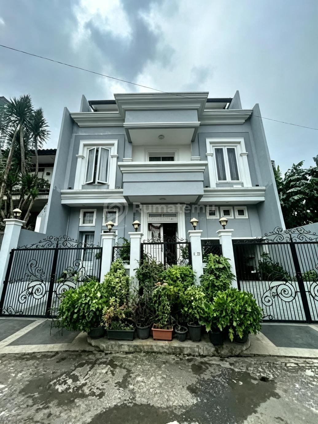 Dijual Rumah American Clasik Bangunan Mash Sangat Bagus D Taman Radio Dlaam Jakarta Seltan