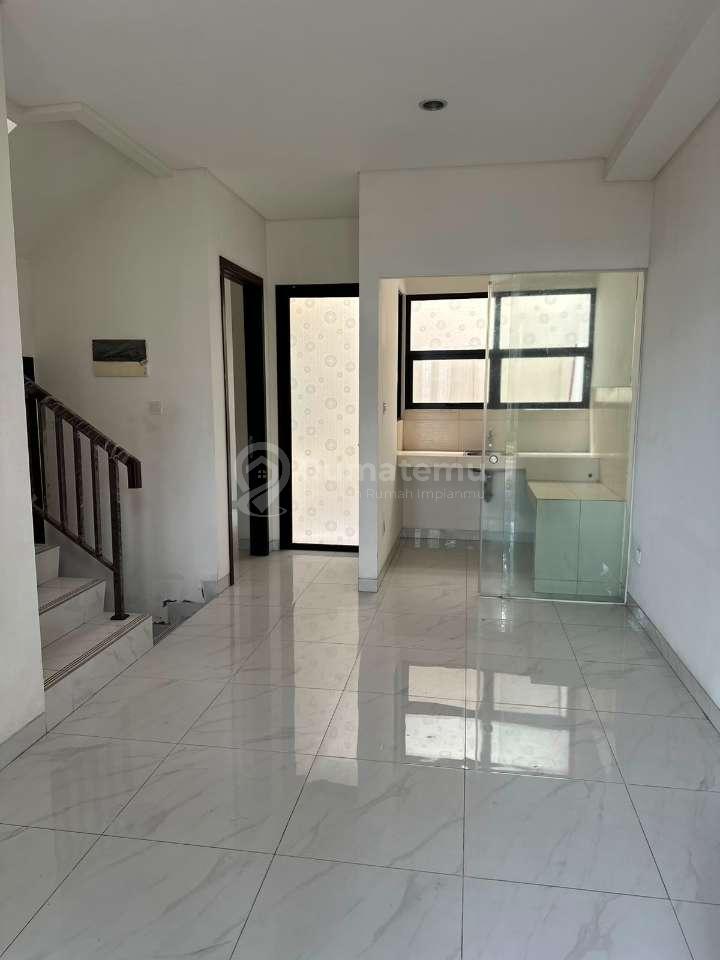 Dijual Rumah Lavon 1 Swancity Cluster Gracia