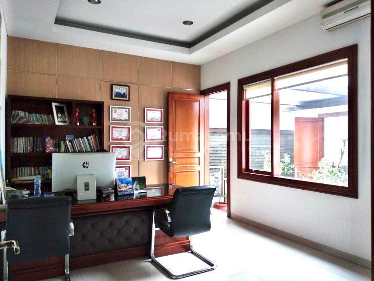 DIJUAL RUMAH & KANTOR STRATEGIS PUSAT KOTA – SAYAP KARAPITAN BANDUNG  Kesempatan langka memiliki 