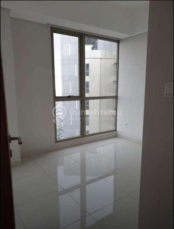 Jual Apartemen Taman Anggrek 2BR Semi Furnished Jakbar
