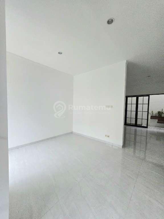 Dijual rumah cluster turun harga di Discovery Bintaro TF8 2607