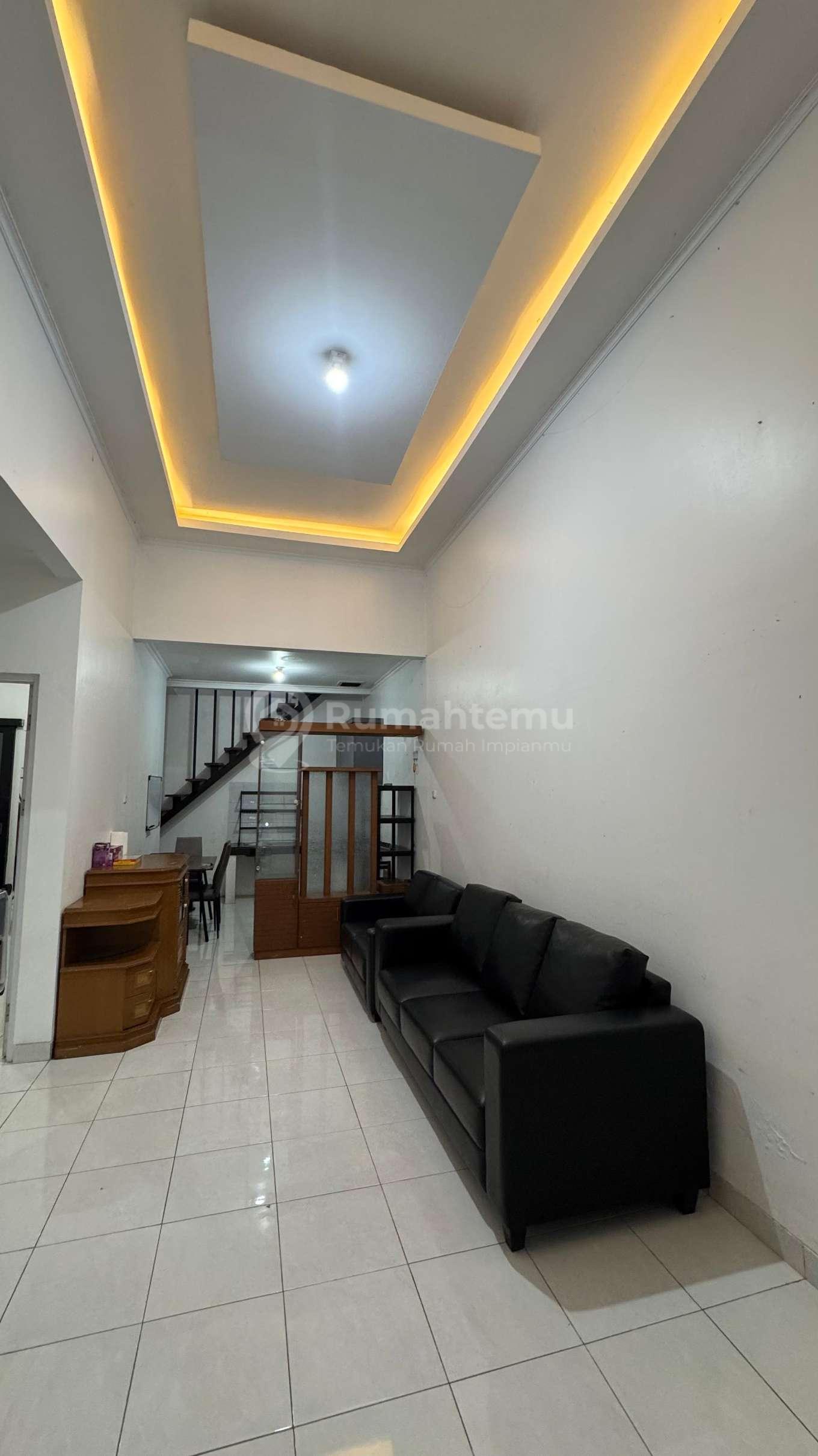 Dijual Rumah di kotawisata siap huni 