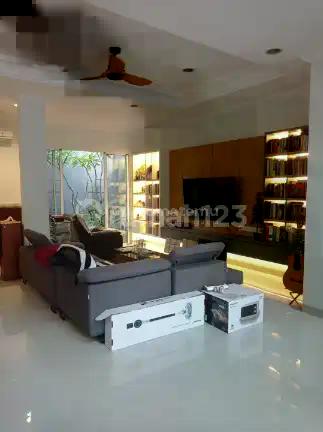 Dijual Rumah di Greenwich, Udh Renovasi Luas 180, Jual Furnish Baru
